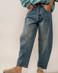 Distressed Essence Barrel Jeans