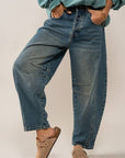 Distressed Essence Barrel Jeans