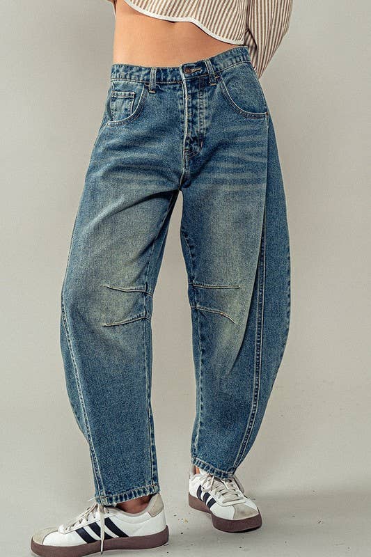 Distressed Essence Barrel Jeans